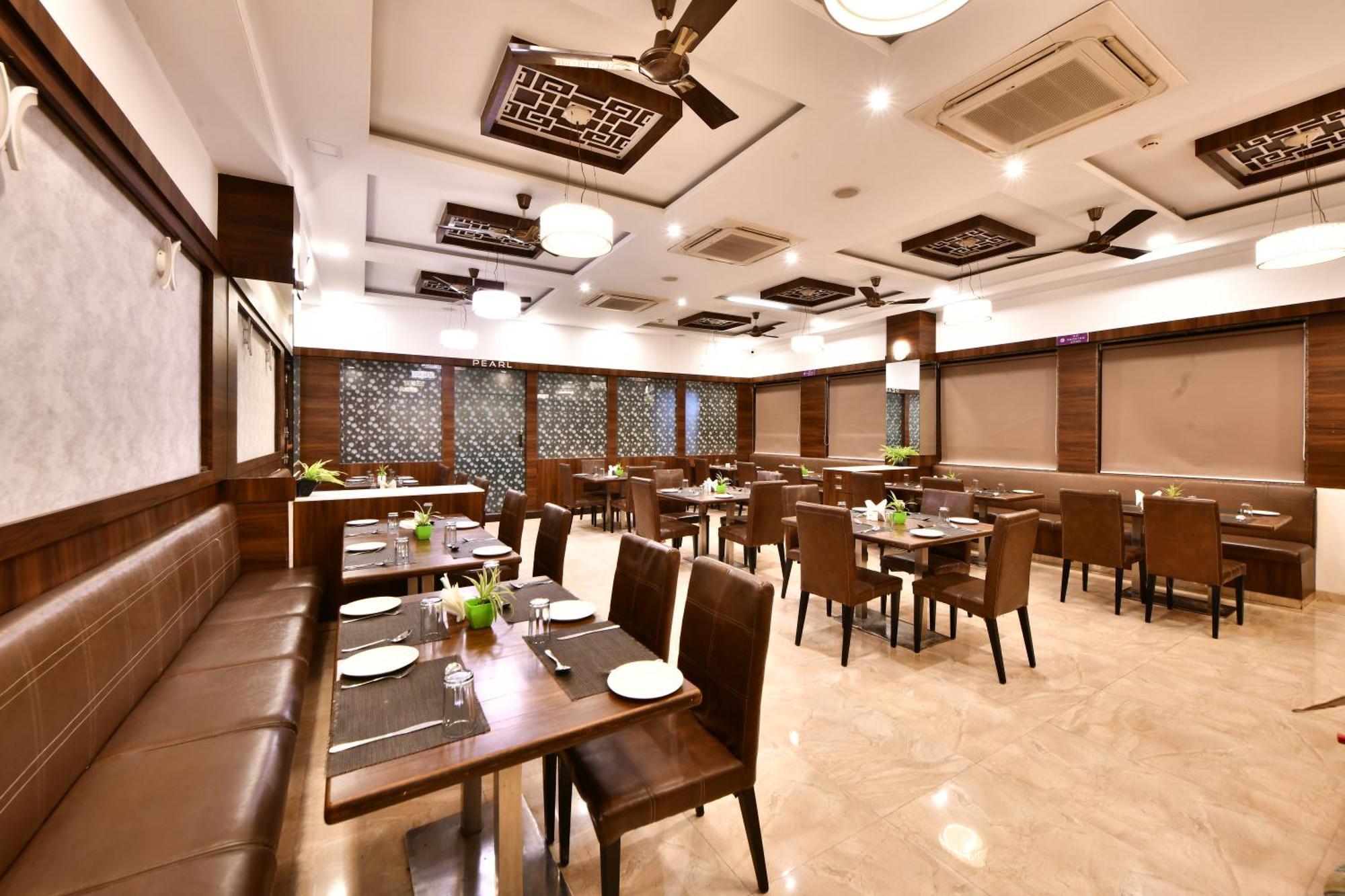 VITS Sagar Plaza, Pune Chakan Hotel Bagian luar foto